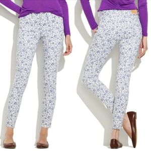 NWOT Madewell Skinny Ankle Jeans in White with Blue Floral Rose Pattern
